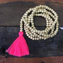 Load image into Gallery viewer, Bohemian Style Tassel Necklace Wooden Beads Retro Long